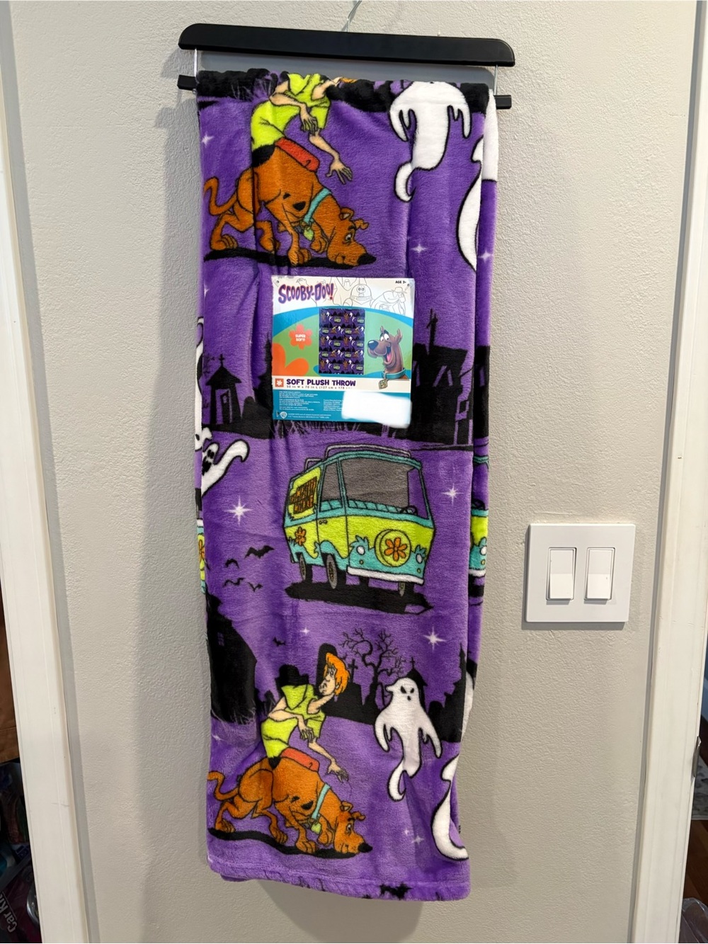 Scooby-Doo Soft Plush Throw Purple Halloween Blanket 50 x 70 NWT Shaggy Ghosts